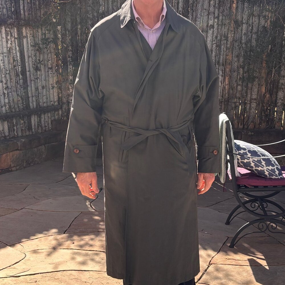 STORE CLOSING MARCH 30! Sanyo Men's Trench Coat Vintage 42Long - Fully Lined